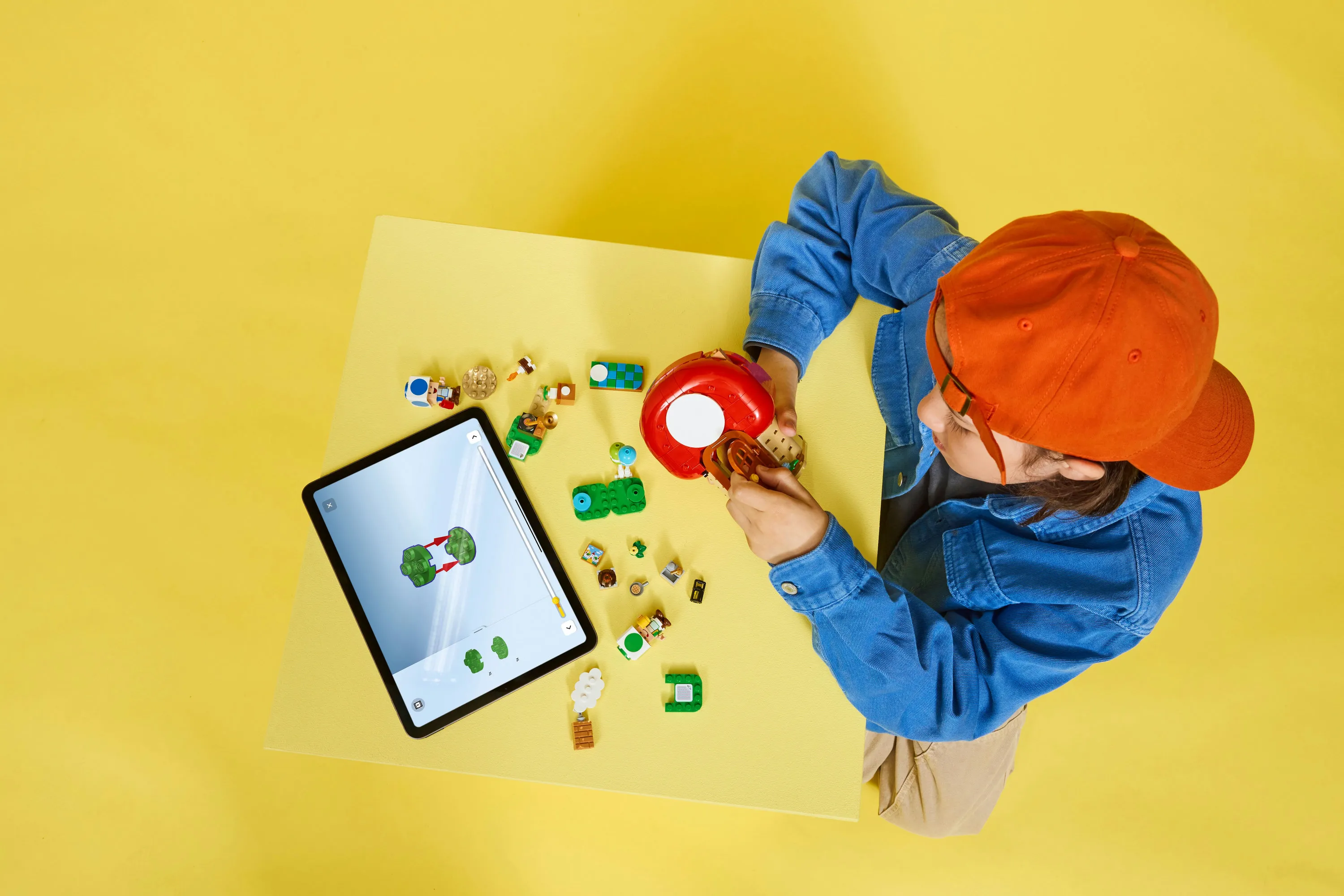 LEGO Super Mario Toad House and Party 72041