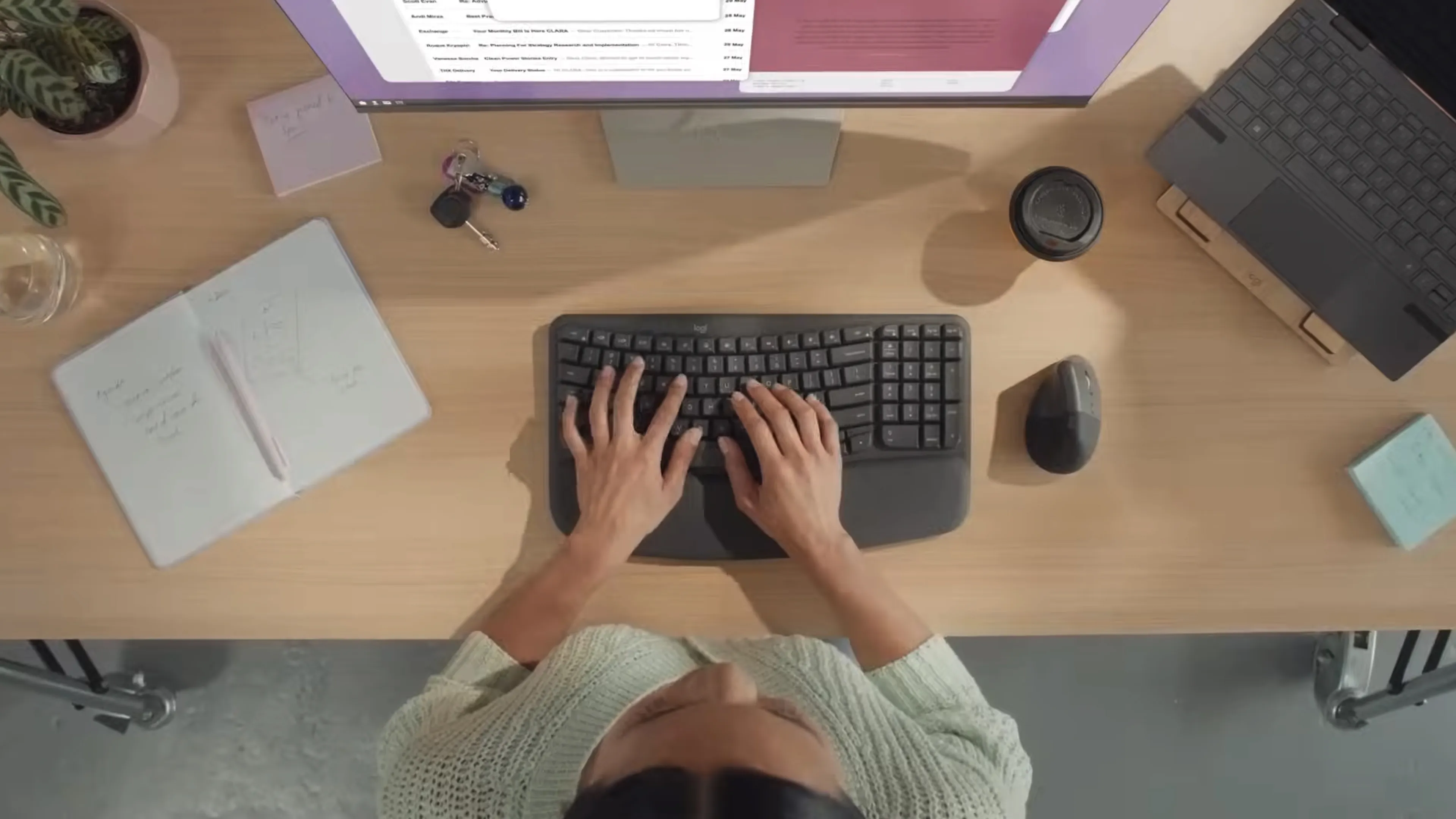 Logitech Wave Keys tr&aring;dl&ouml;st ergonomiskt tangentbord, vit
