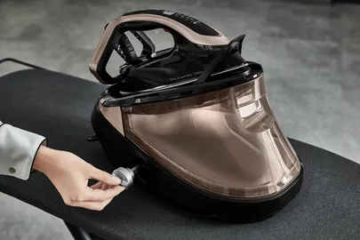 Tefal Pro Express Vision GV9820 - steam station