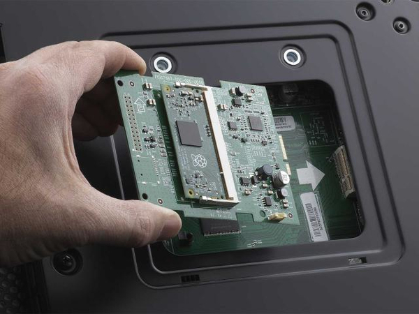 MultiSync P484 PG 48"