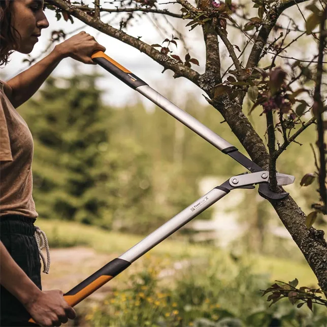Fiskars PowerGear X LX98 Grensax sidosk&auml;r L 800 millimeter