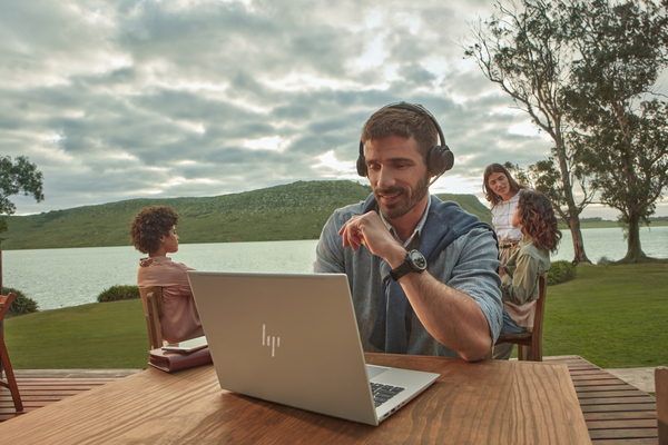 HP 14&quot; EliteBook 840 14 G10. Intel Core i7-1355U, 16 GB Ram, 512 GB SSD, Windows 11 Pro - b&auml;rbar dator, Silver
