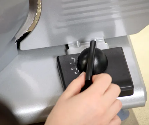 TAURUS Cutmaster Food Slicer 150W/19cm