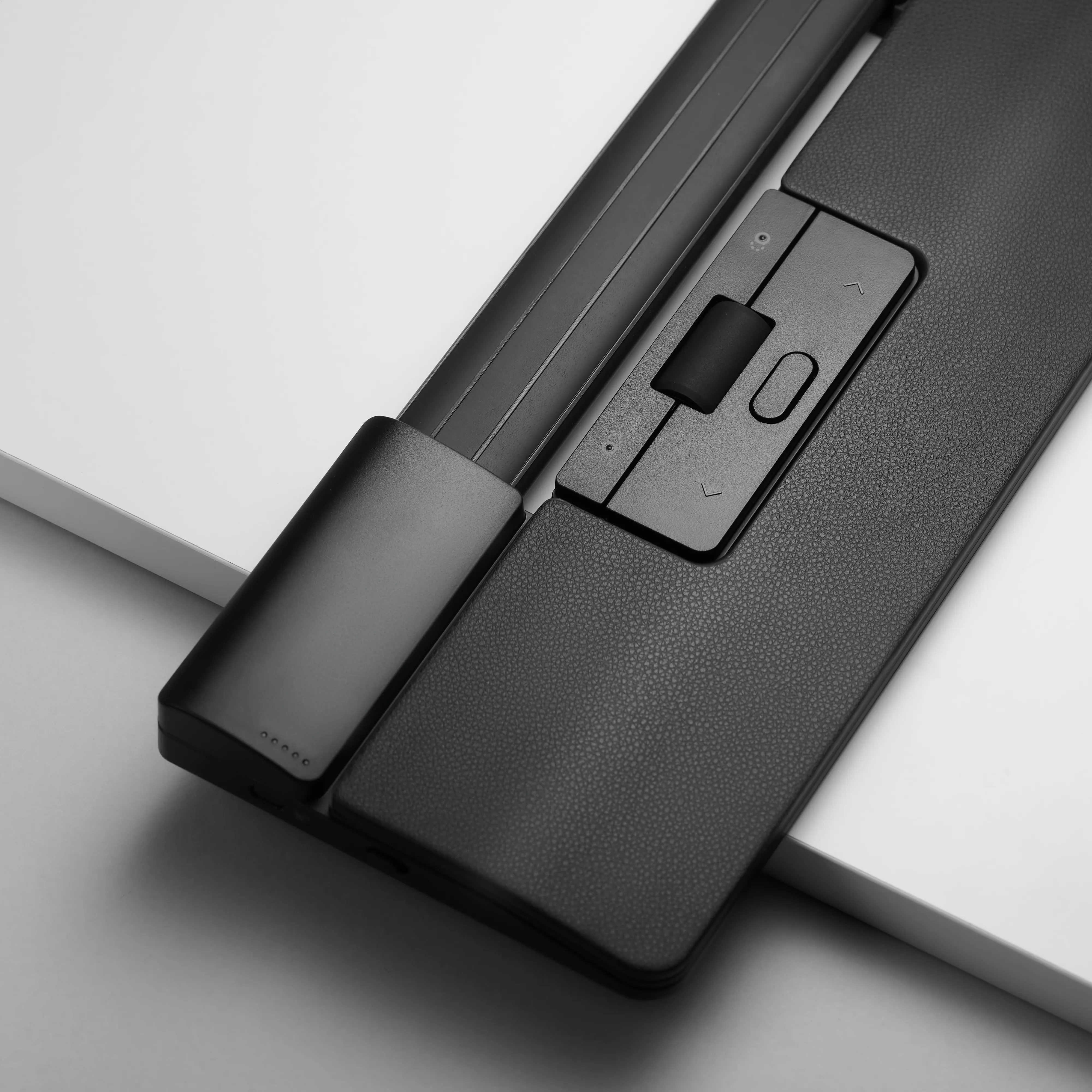 Contour SliderMouse Pro Wired Slim Wrist Rest Vegan leather