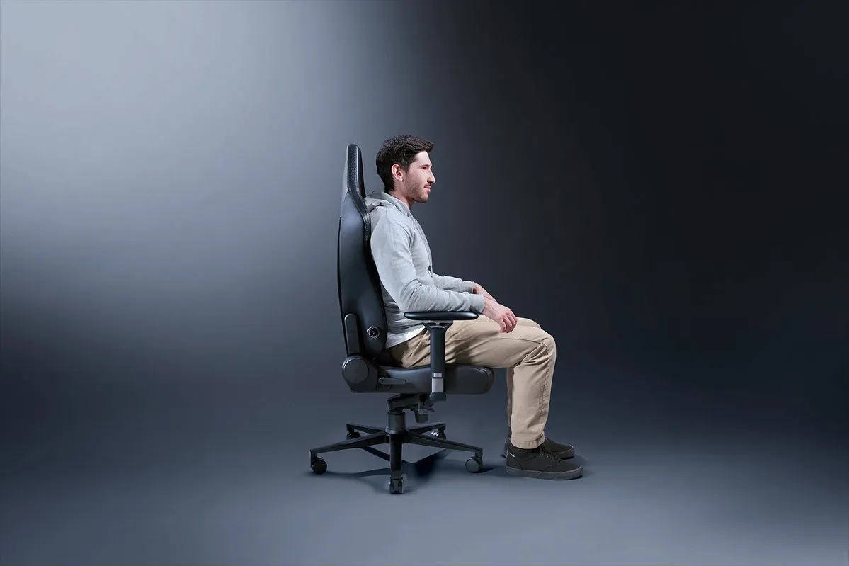 Razer Iskur V2 ergonominen pelituoli, musta