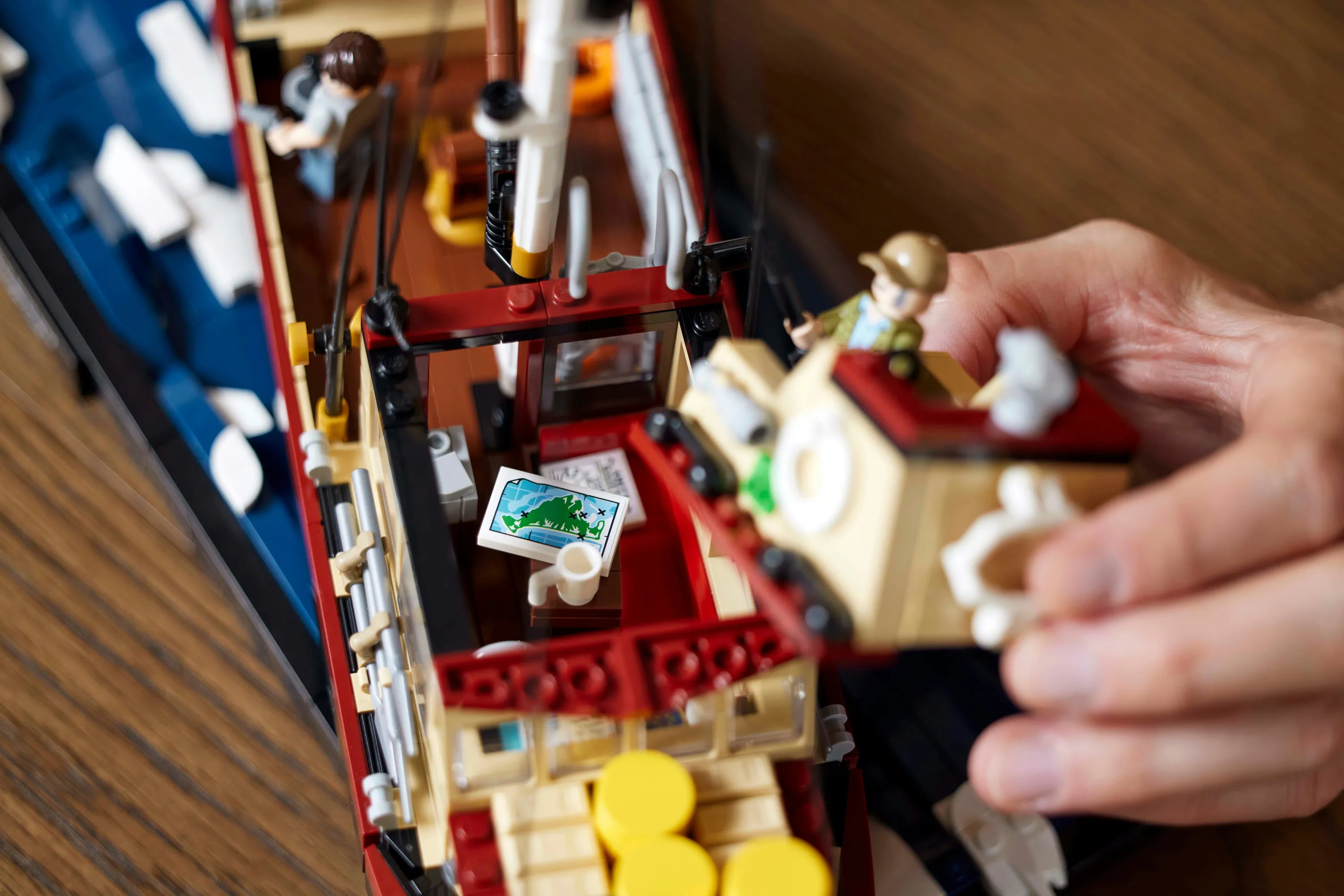 LEGO Ideas Jaws 21350 LEGO Ideas Jaws 21350