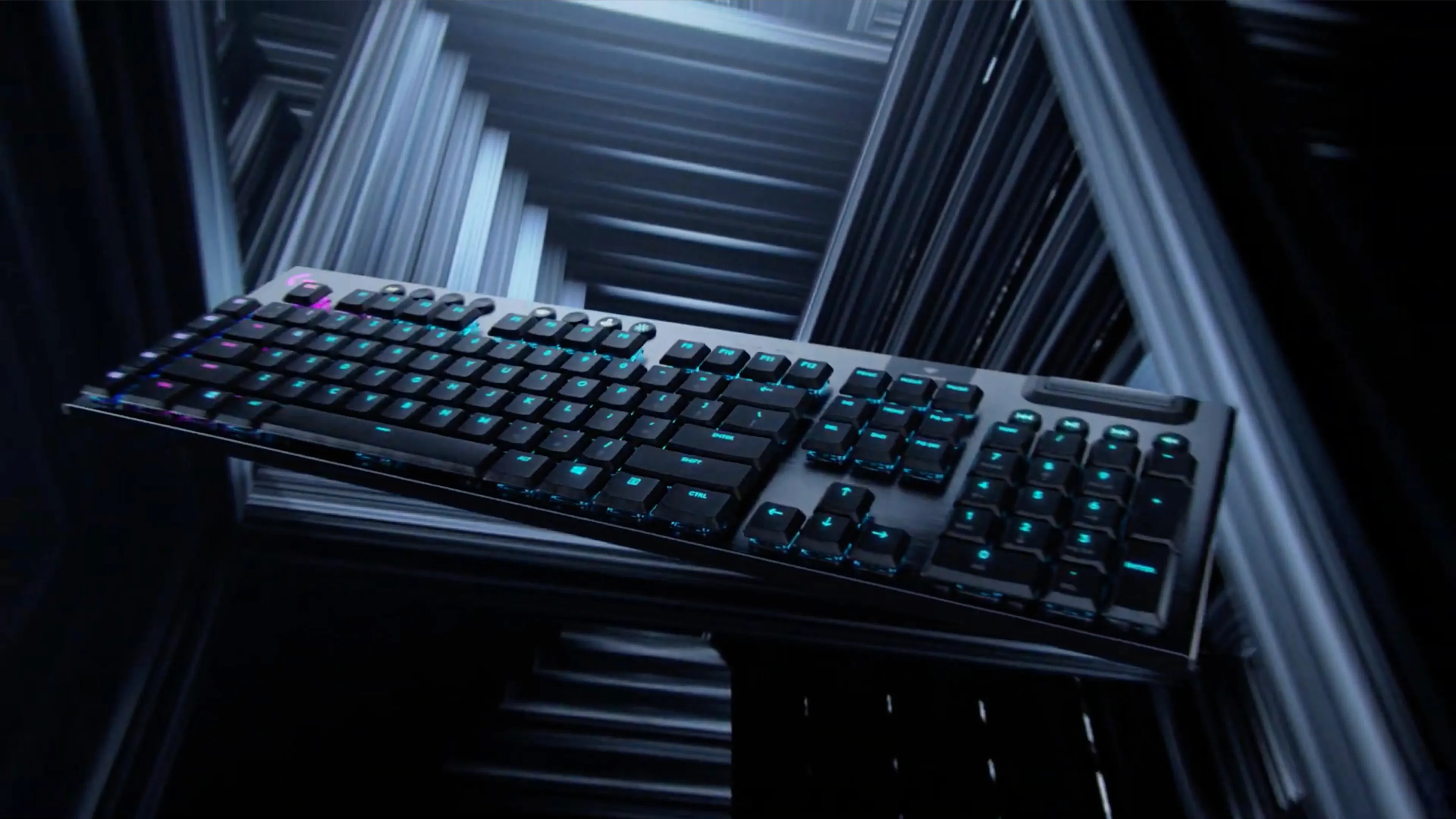 Logitech G G915 LIGHTSPEED -langaton mekaaninen pelin&auml;pp&auml;imist&ouml;, GL Clicky, musta