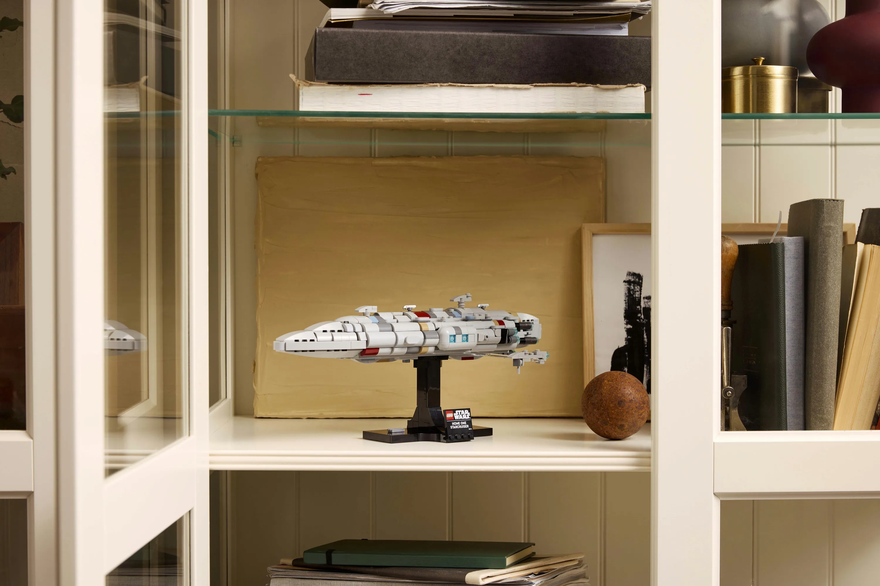 LEGO Star Wars Home One Starfighter Carrier 75405