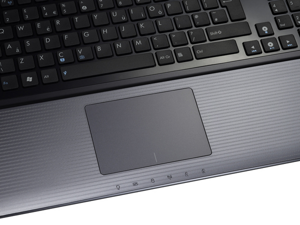 ASUS A95VM 18.4/I5-3210M/8GB/1TB/GT630M/W764