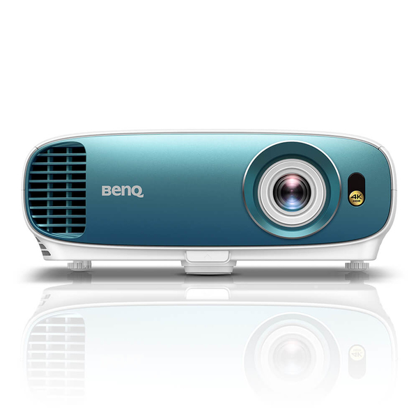 BenQ TK800M - 4K UHD, DLP, 3000 AL, 29dB (eco), 1,5-1,65:1, 4,2kg, Wi-Fi (option)