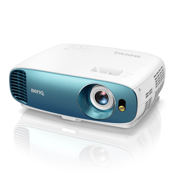 BenQ TK800M - 4K UHD, DLP, 3000 AL, 29dB (eco), 1,5-1,65:1, 4,2kg, Wi-Fi (option)