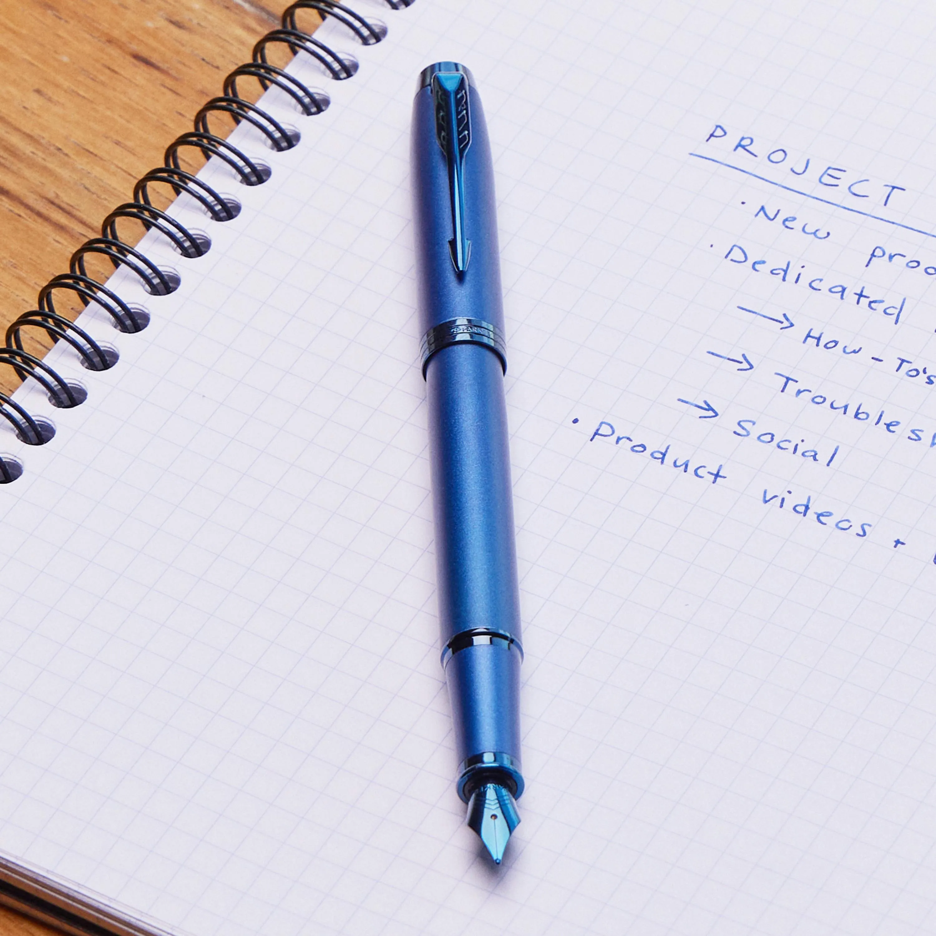 Parker IM Monochrome Blue Fountain pen F Blue ink
