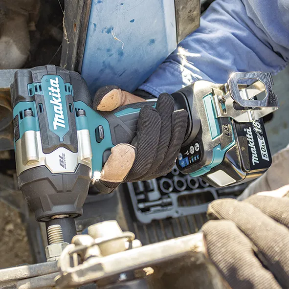 Makita DTW700RTJ -akkuporakone