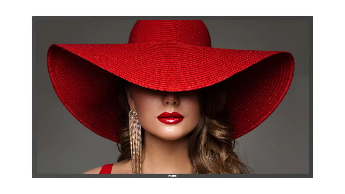 43? D-Line UHD 24/7 landscape & port