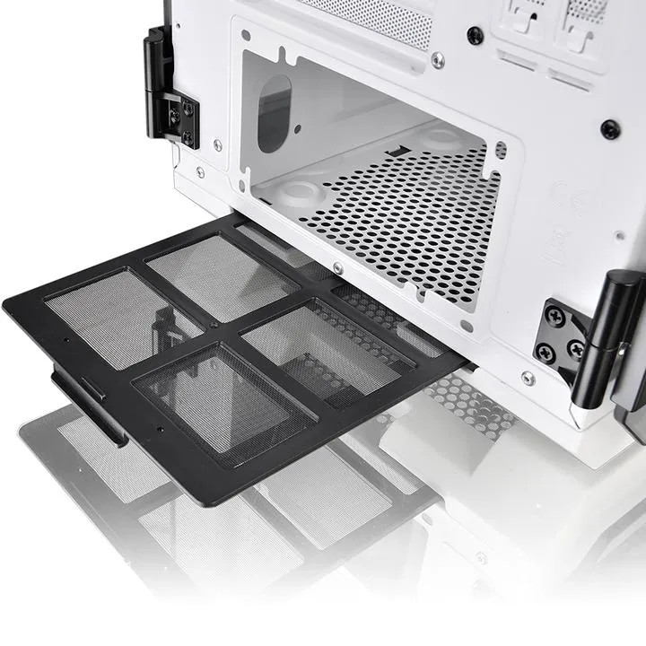 Thermaltake View 71 Tempered Glass Snow Edition -t&auml;ystornikotelo ikkunalla, valkoinen