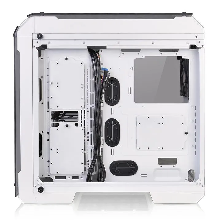 Thermaltake View 71 Tempered Glass Snow Edition -t&auml;ystornikotelo ikkunalla, valkoinen