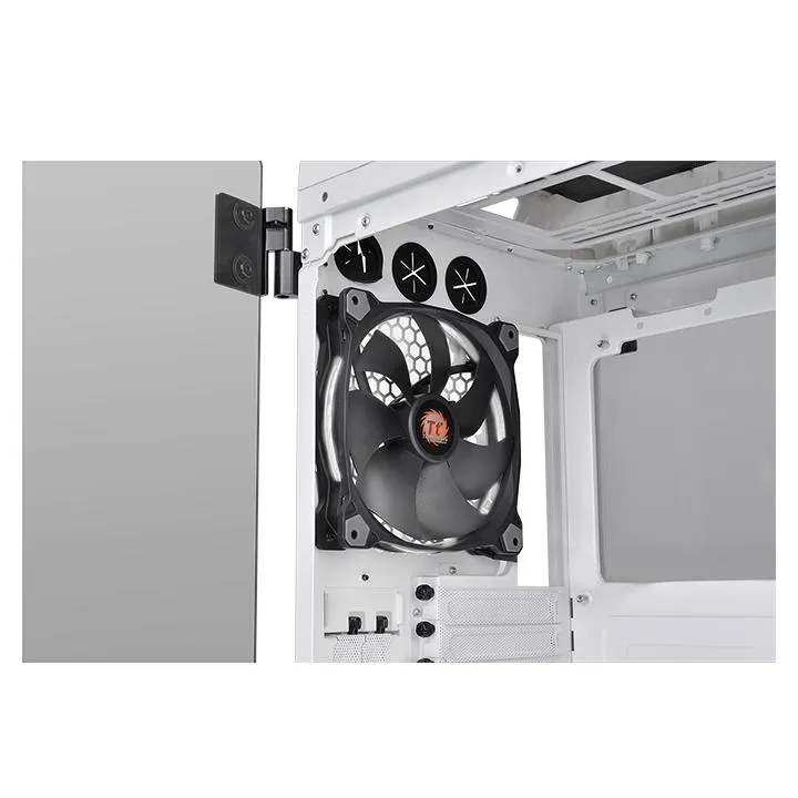Thermaltake View 71 Tempered Glass Snow Edition -t&auml;ystornikotelo ikkunalla, valkoinen