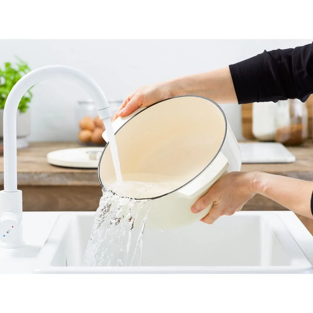 KITCHENAID gjutj&auml;rnsgryta med lock, 3.3 l, 220 mm, kr&auml;mf&auml;rgad
