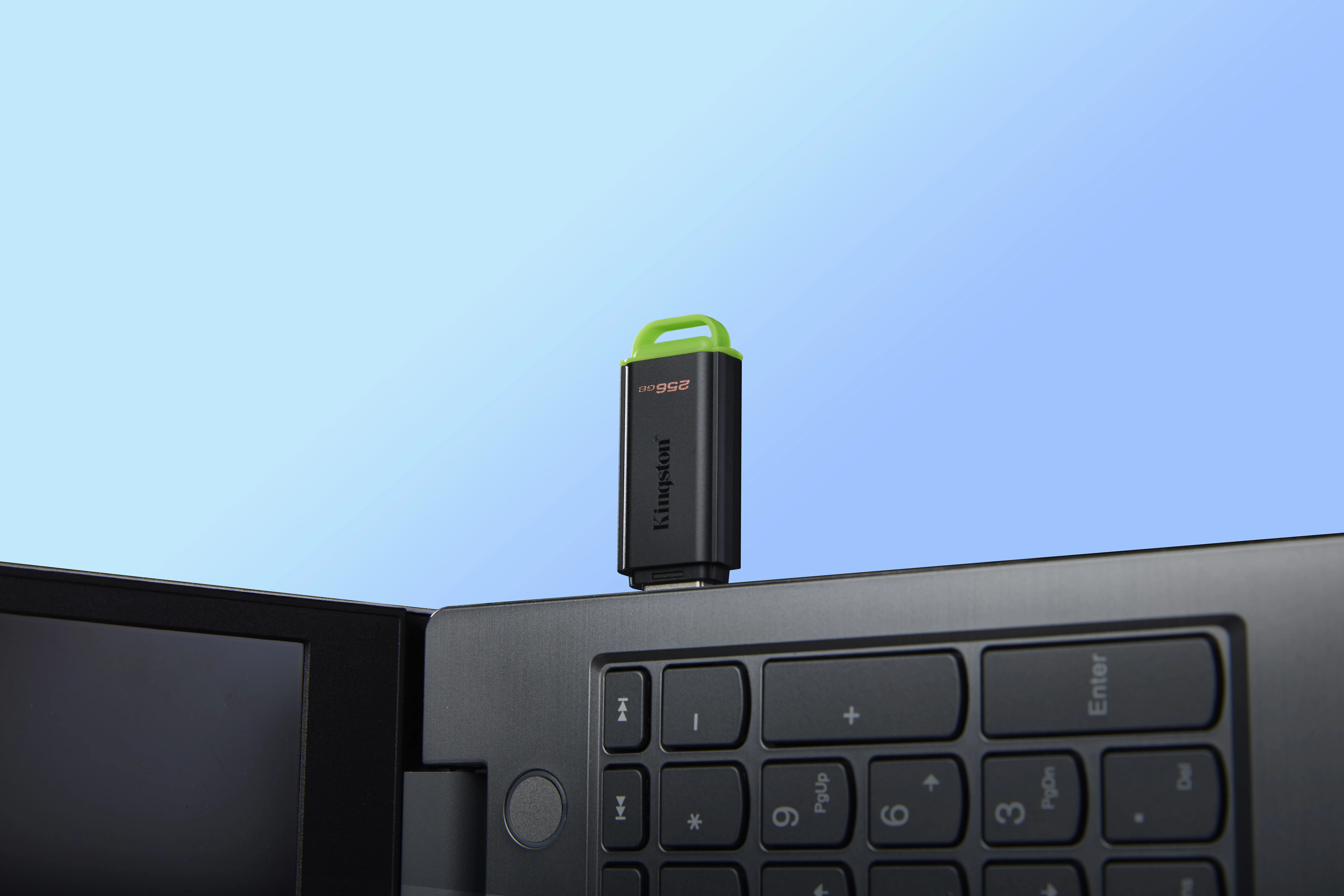 Kingston DataTraveler Exodia Gen2 USB 3.2 Gen 1 256 Gt -muistitikku, musta/vihre&auml;