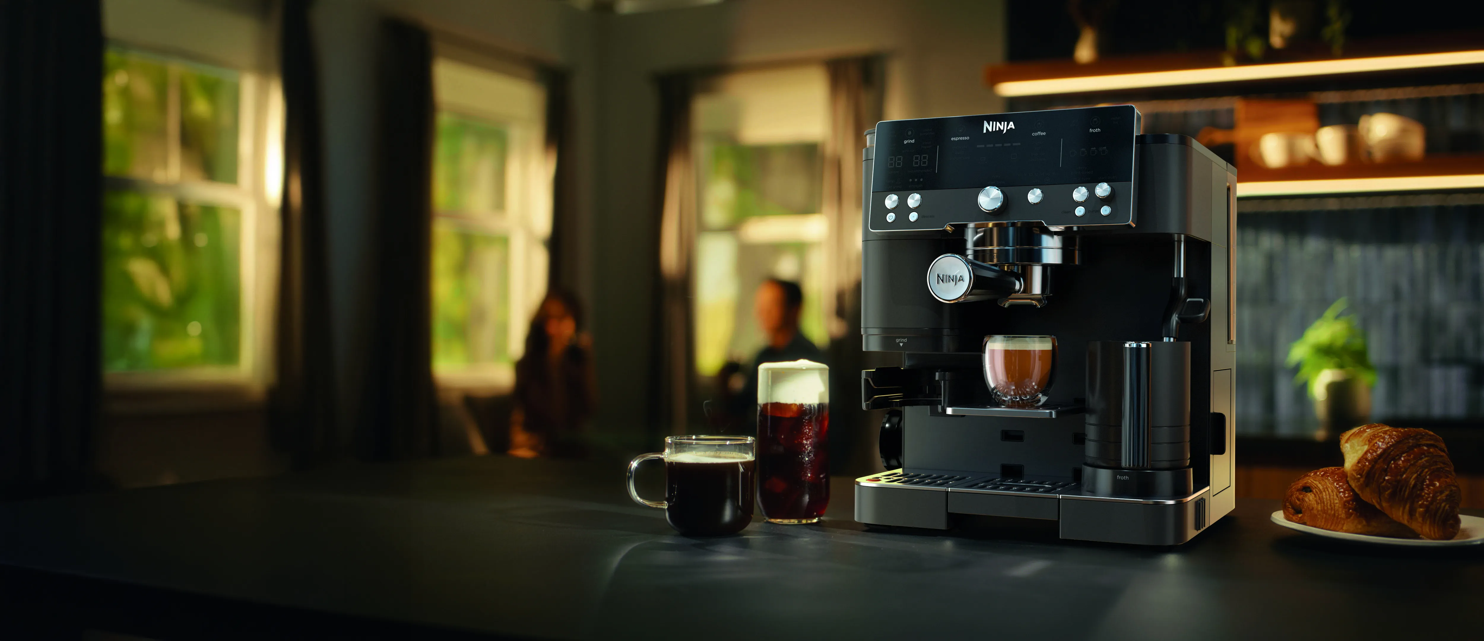 Ninja Luxe Caf&eacute; Premier ES601EUBK manuell espressomaskin, svart, rostfritt st&aring;l