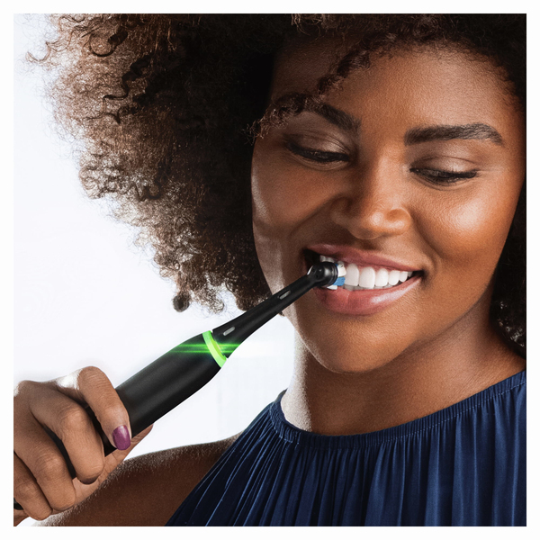 ORAL-B S&Auml;HK&Ouml;HAMMASHARJA iO 4s BLACK.