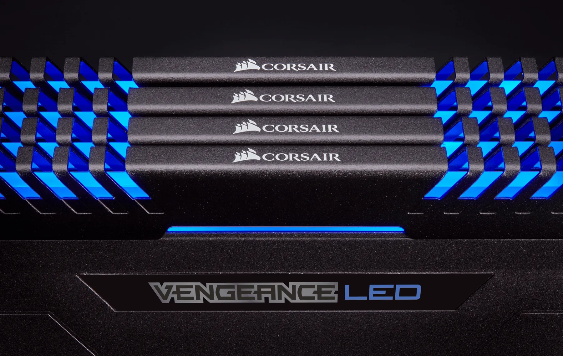 Corsair Vengeance LED Blue 16 Gt (2 x 8 Gt) DDR4 3000 MHz, CL15 -muisti, Musta