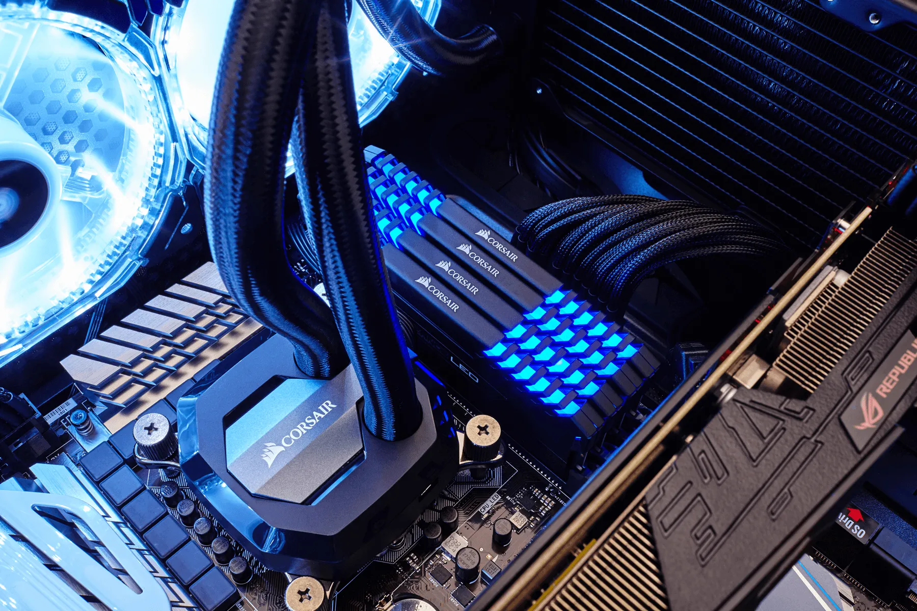 Corsair Vengeance LED Blue 16 Gt (2 x 8 Gt) DDR4 3000 MHz, CL15 -muisti, Musta