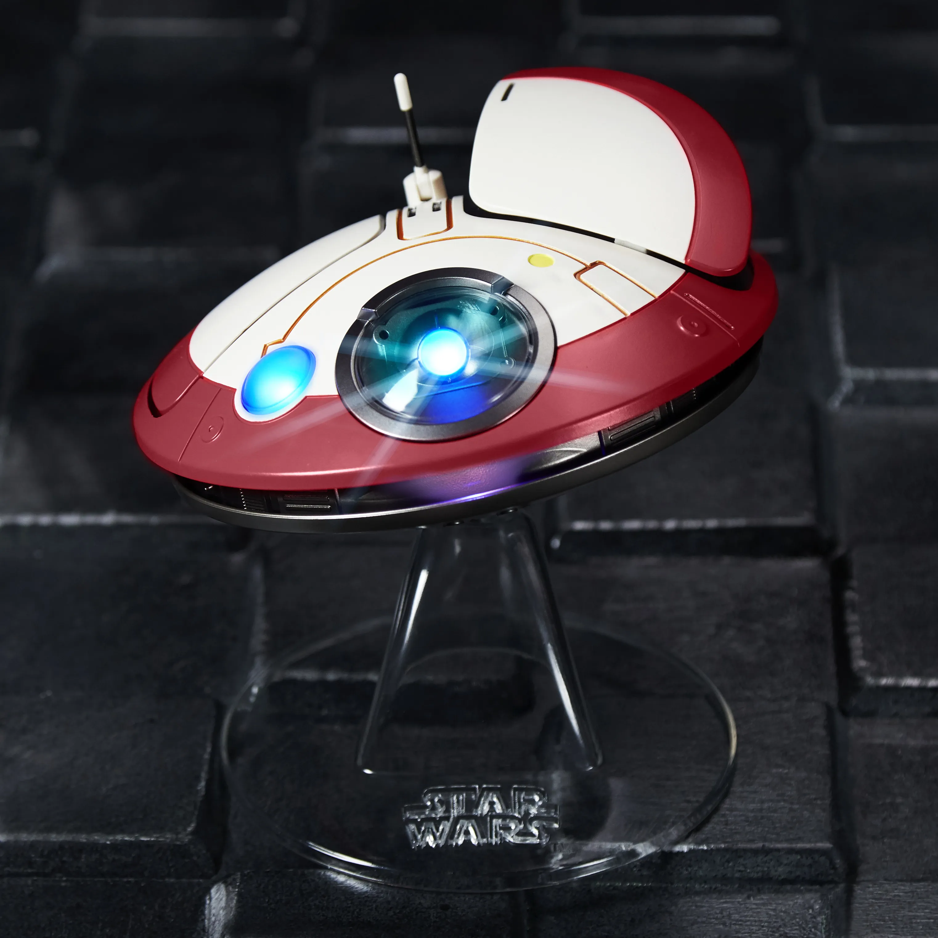 Hasbro Star Wars L0-LA59 (Lola) Animatronic Edition Toy Figure