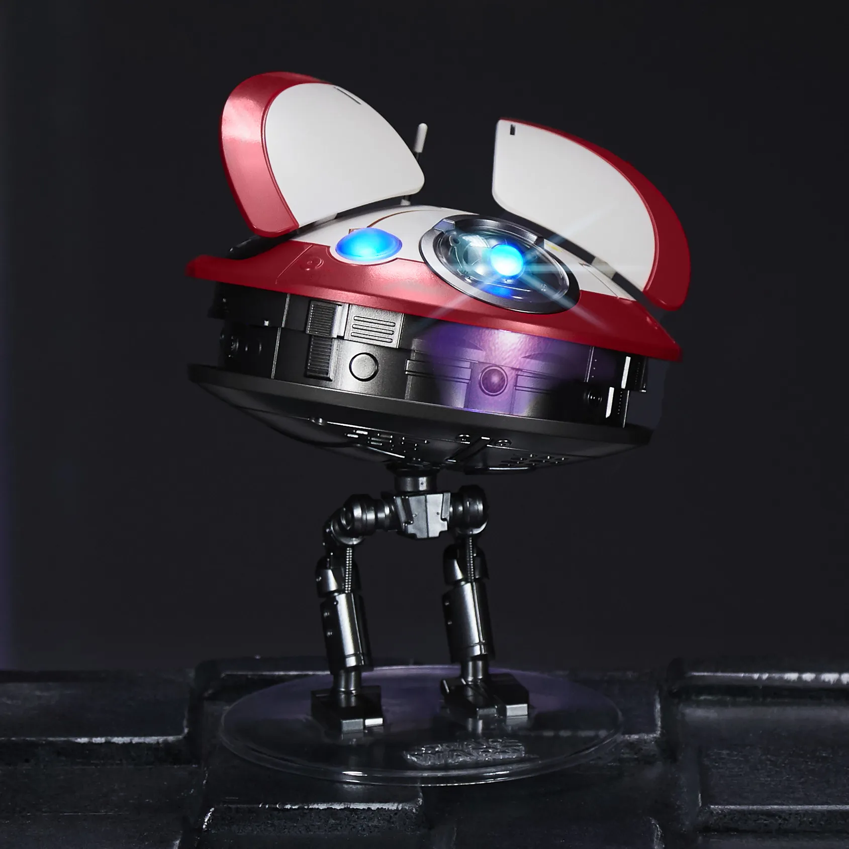 Hasbro Star Wars L0-LA59 (Lola) Animatronic Edition Toy Figure