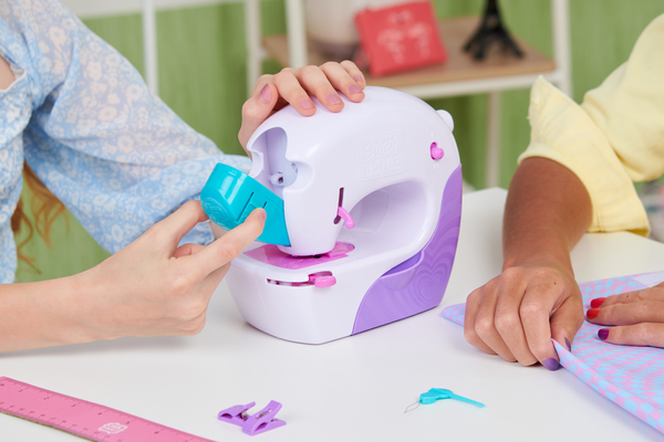 Spin Master Stitch n Style Sewing Machine Crafts