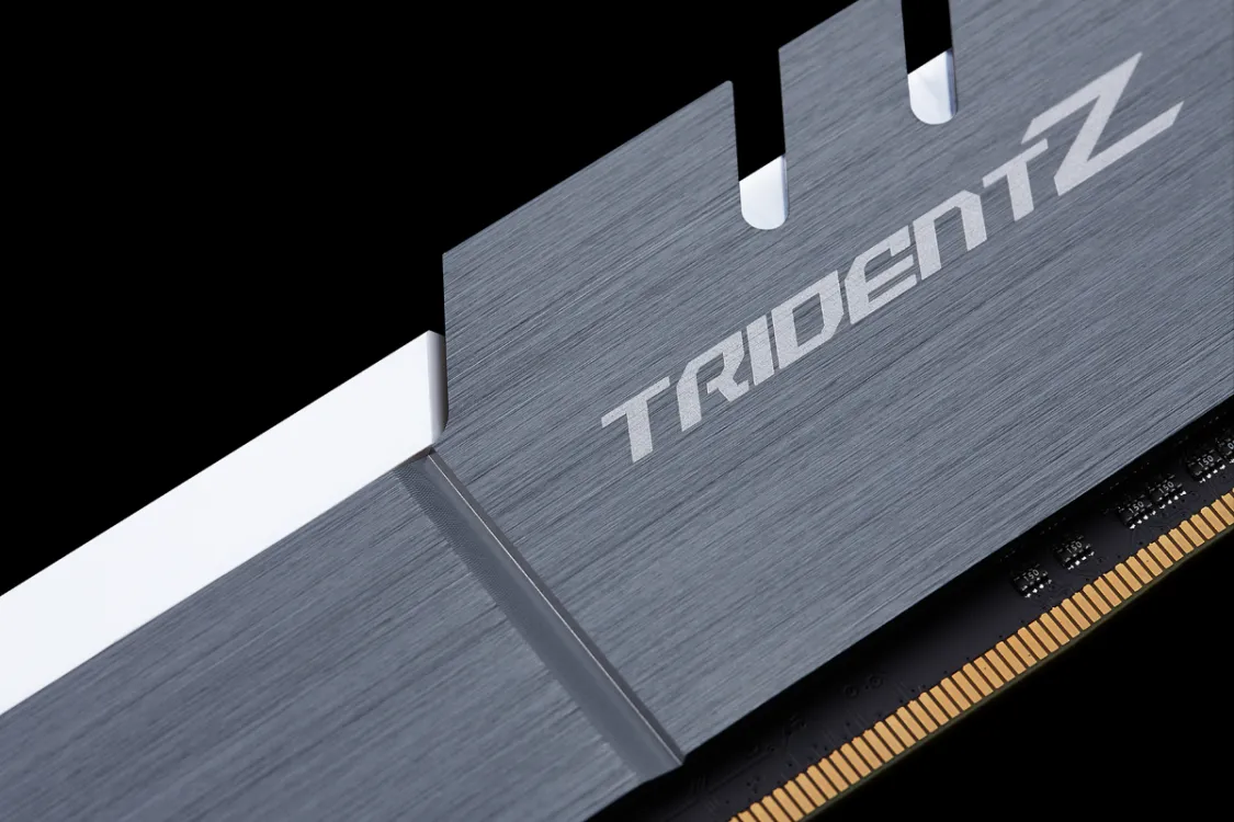 G.Skill Trident Z 32GB (2 x 16GB) DDR4 2133 MHz, CL19 - memory, Silver/White