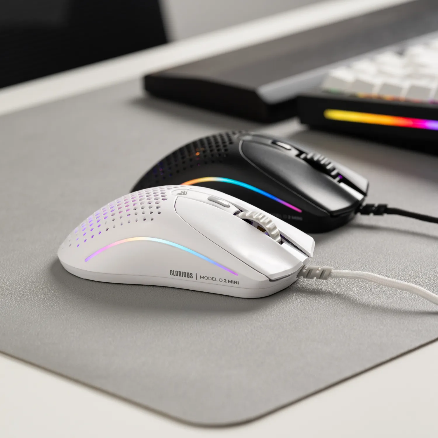 Glorious Model O 2 Mini - gaming mouse, matte white Glorious Model O 2 Mini - gaming mouse, matte white