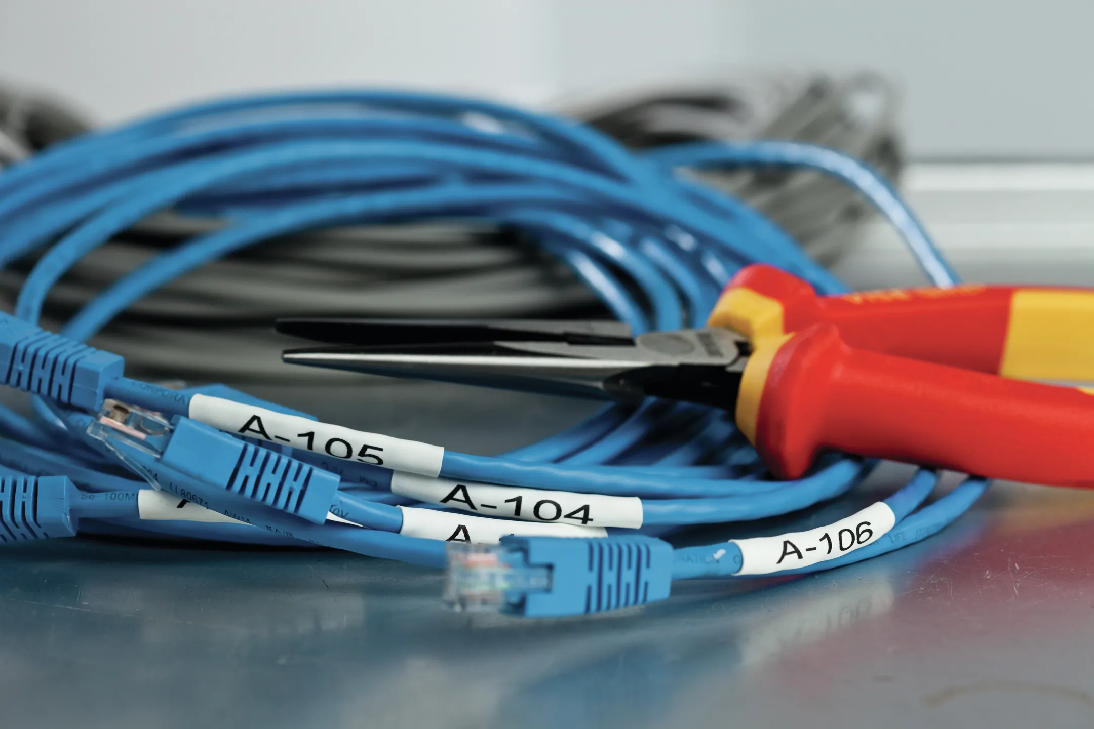 DYMO Rhino Professional 5200 tarratulostin LCD-näyttö, musta/keltain