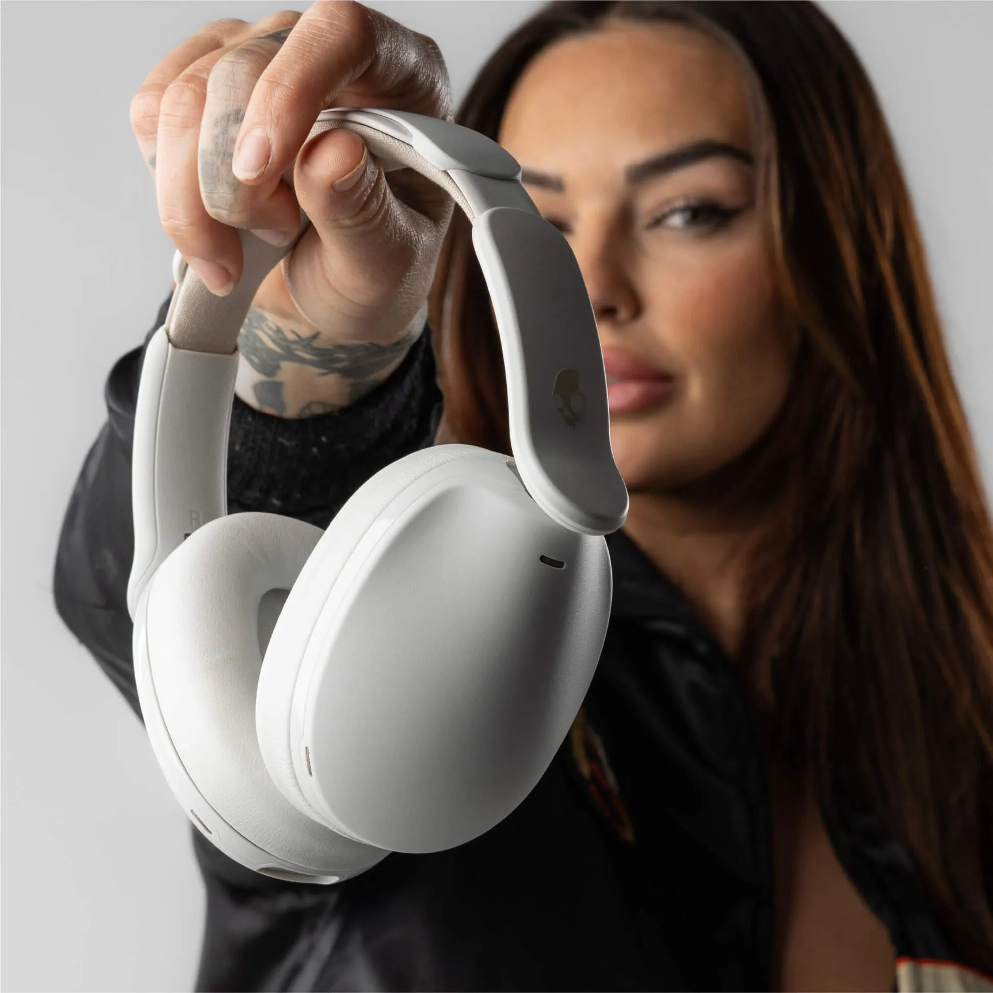 Skullcandy Hesh 360 Wireless Over-ear Headphones, Bone