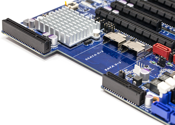 Gigabyte C612, ATX motherboard