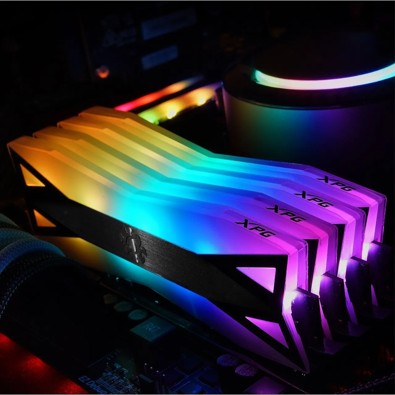 ADATA DIMM 16 GB DDR4-4133 Kit, memory (black, AX4U41338G19J-DT60, XPG SPECTRIX D60)