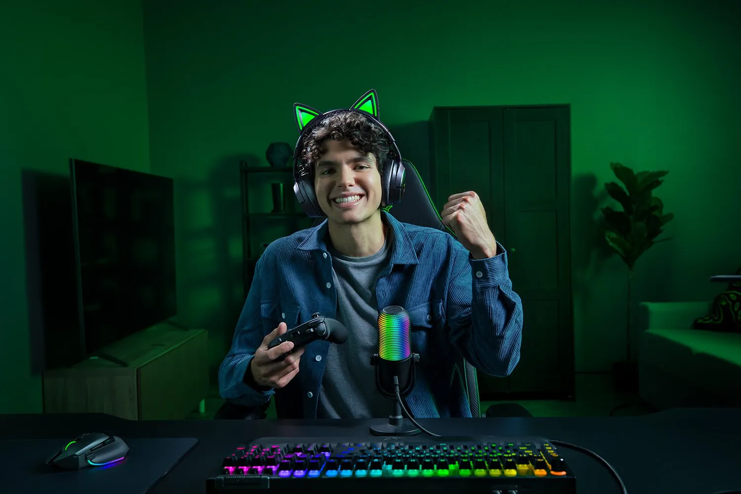 Razer Kraken Kitty V3 Pro Wireless Gaming Headset, Black