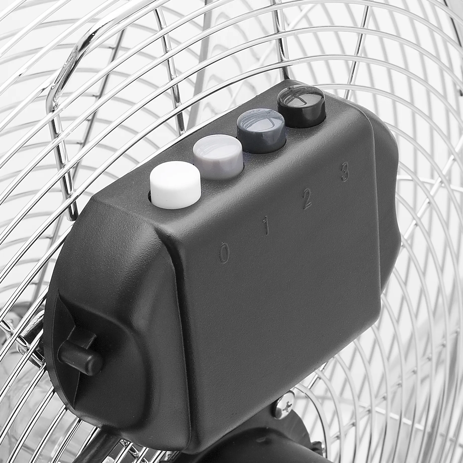TRISTAR VE-5936 3-Speed Metal Floor Fan, 40 cm, 70 W, Silver