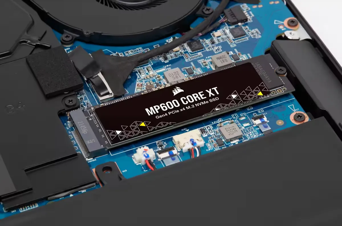 Corsair MP600 CORE XT 4 Tt, PCIe 4.0, M.2 -SSD-levy