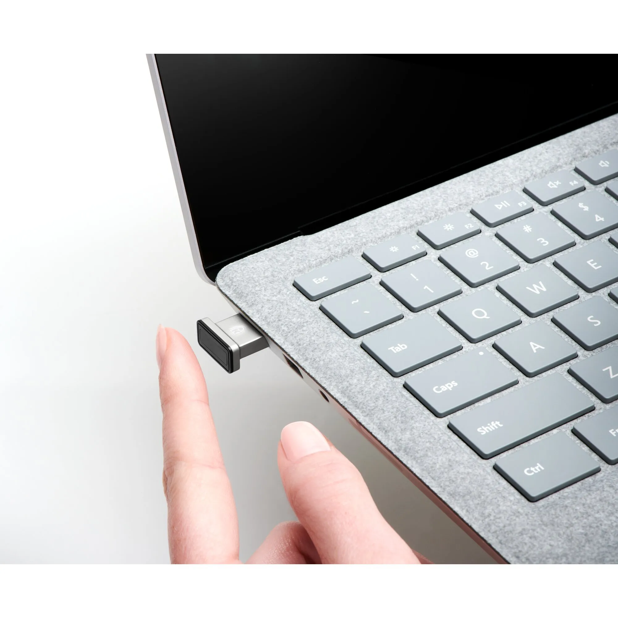 Kensington VeriMark Pro Key - Sormenj&auml;lkilukija - USB