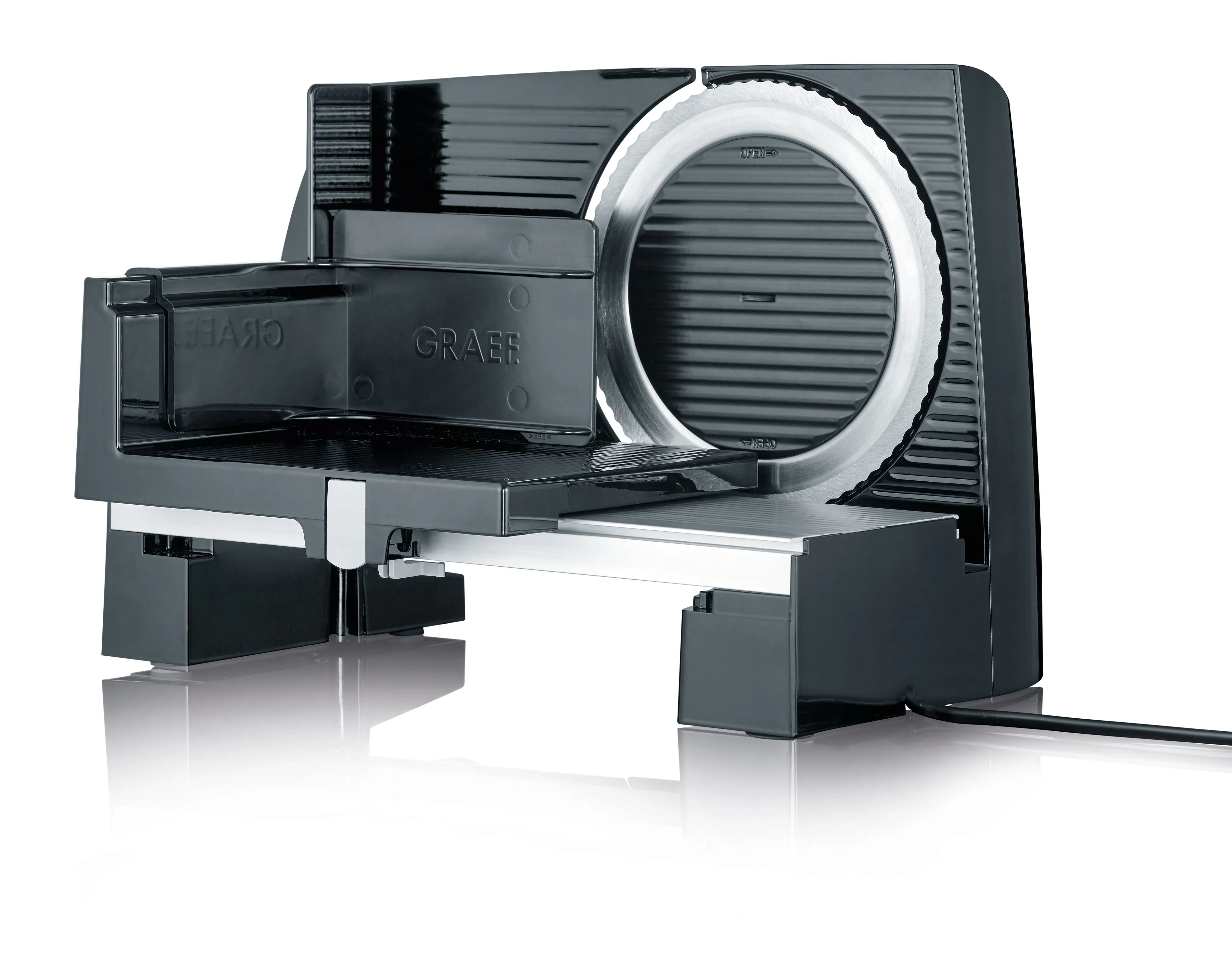 Graef SlicedKitchen S10002 Food Slicer, Black