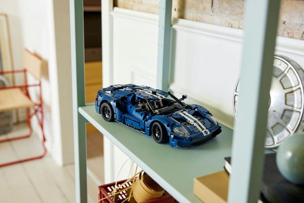 Lego Technic 2022 Ford GT 42154