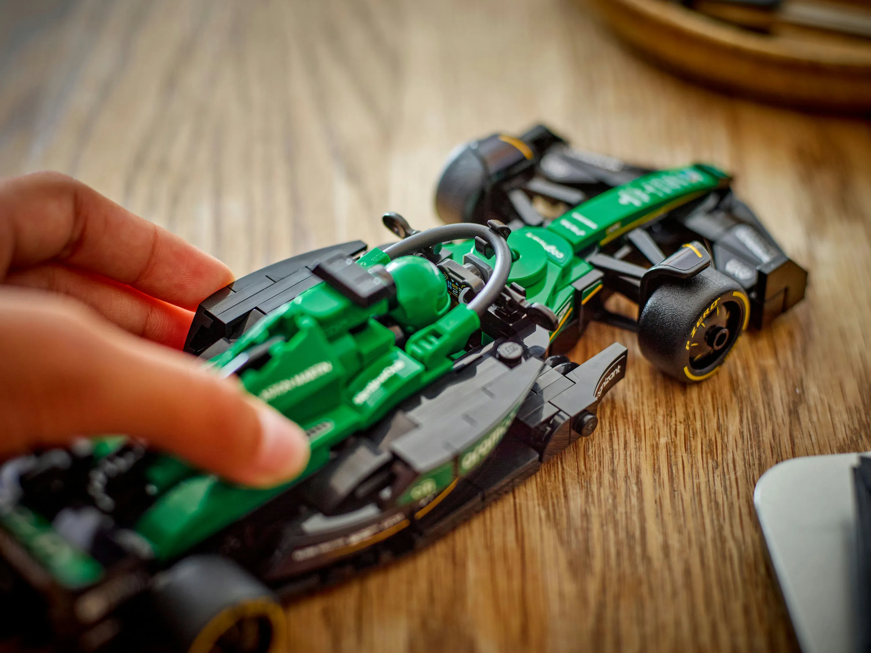 LEGO Speed Champions Aston Martin Aramco F1 AMR24 77245