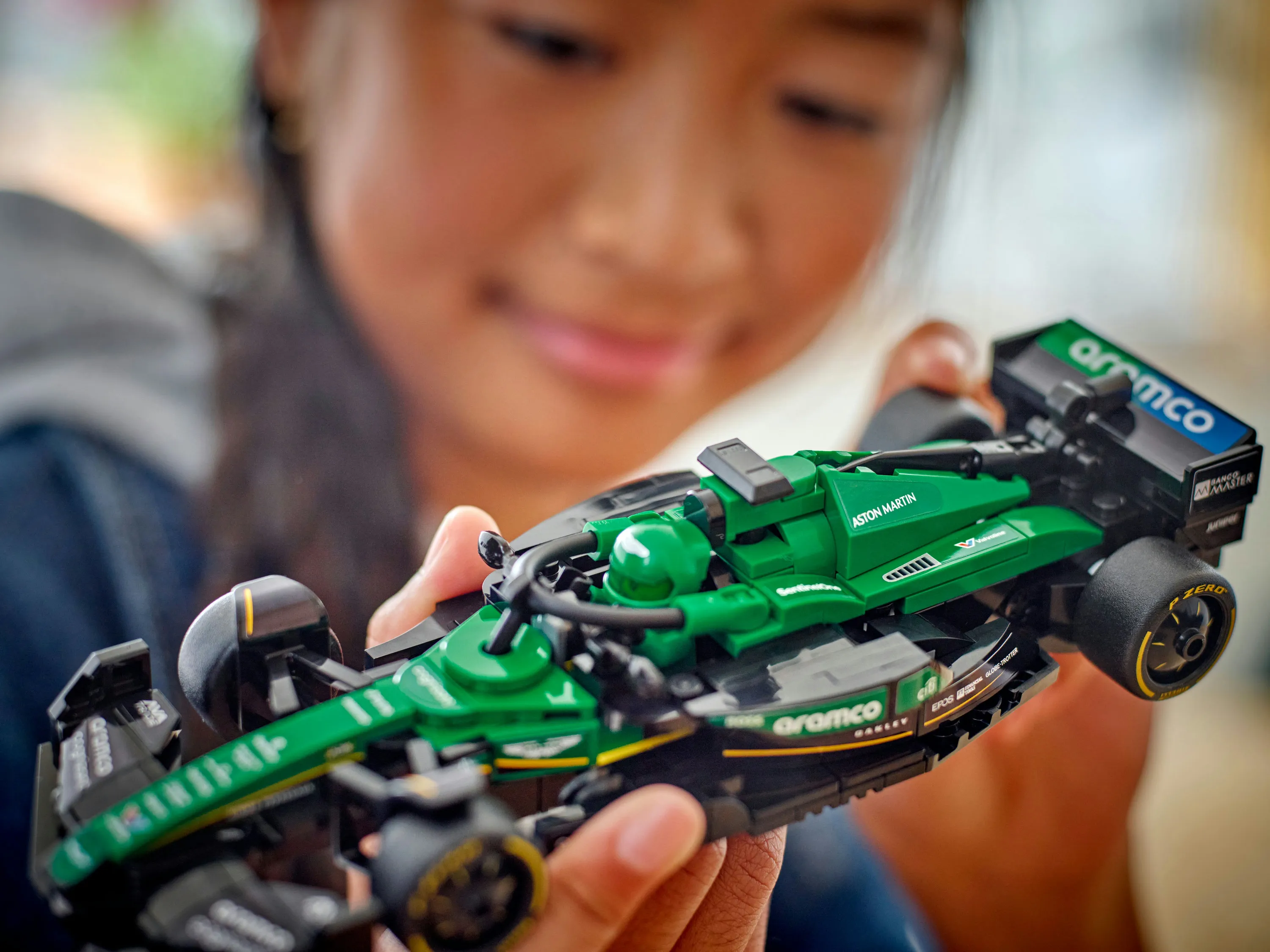 LEGO Speed Champions Aston Martin Aramco F1 AMR24 77245
