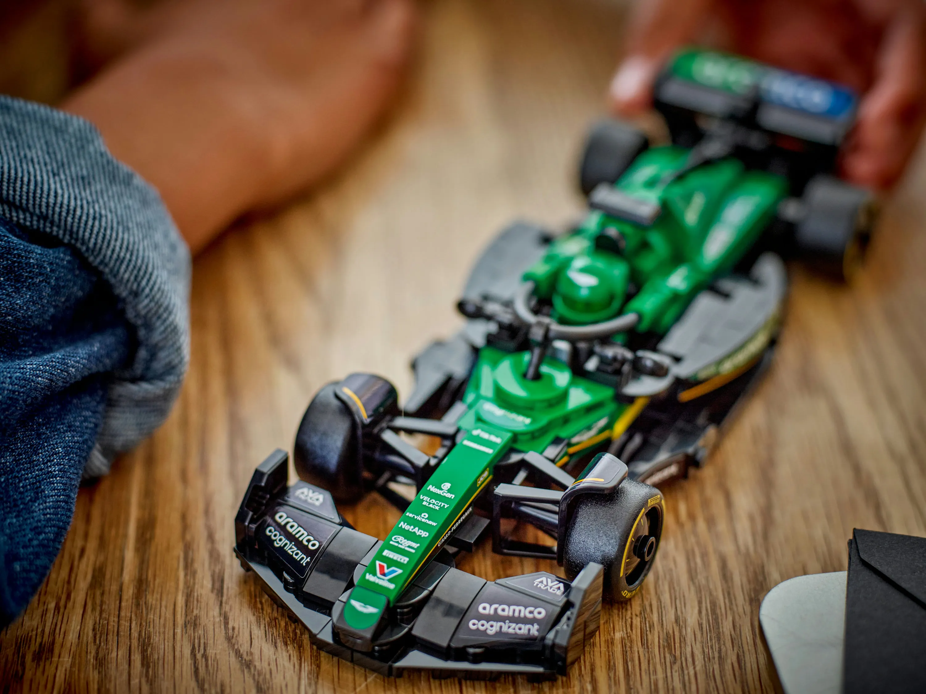 LEGO Speed Champions Aston Martin Aramco F1 AMR24 77245