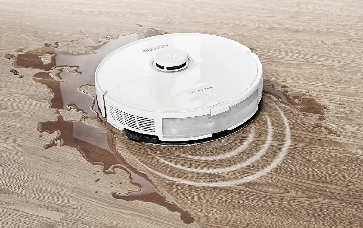 Roborock S8+ -robotti-imuri