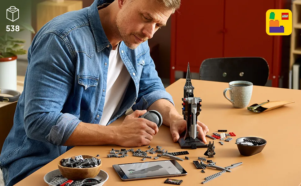 LEGO Icons The Lord of the Rings: Saurons hj&auml;lm 11373