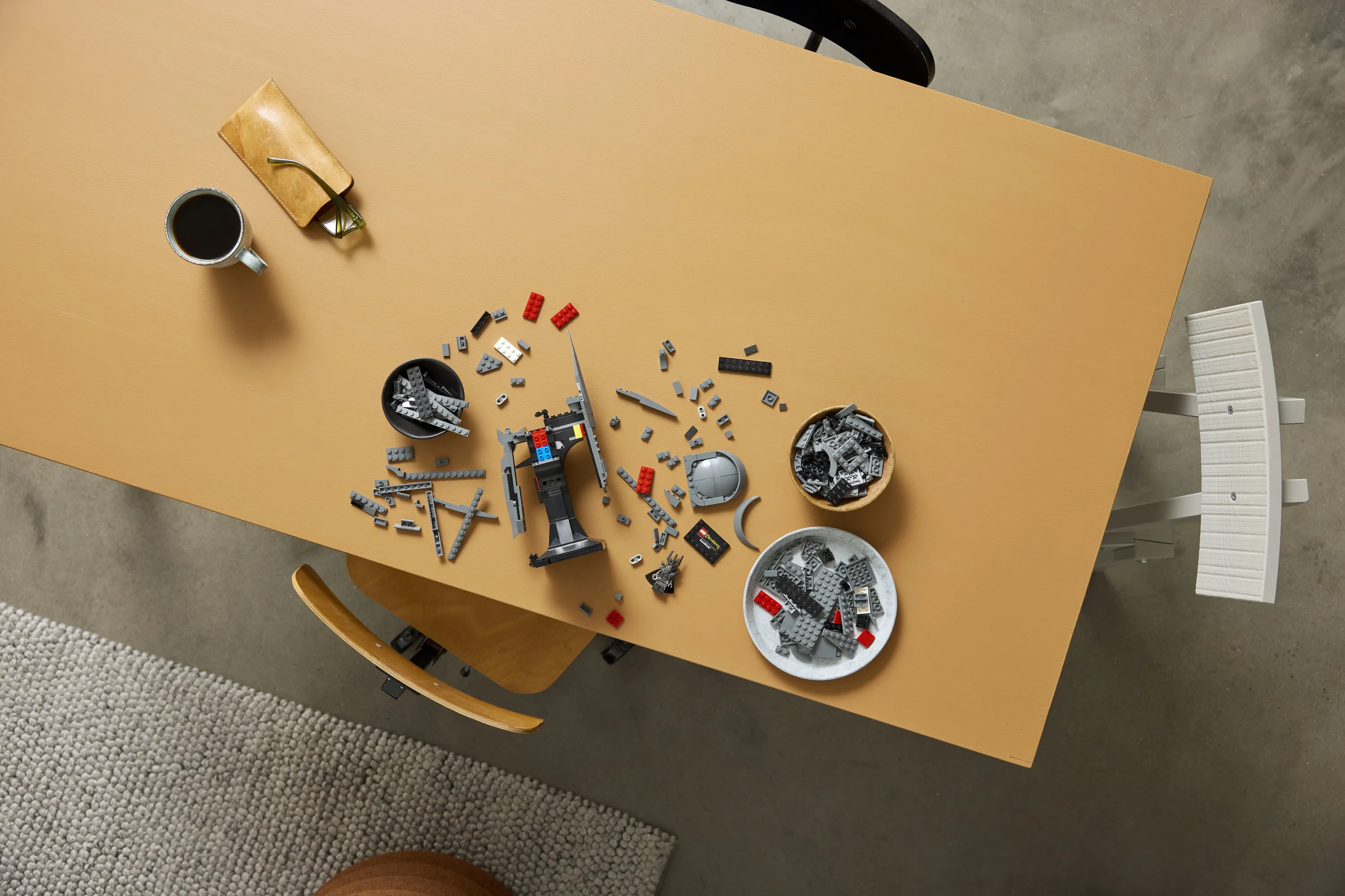 LEGO Icons Taru sormusten herrasta: Sauronin kyp&auml;r&auml; 11373