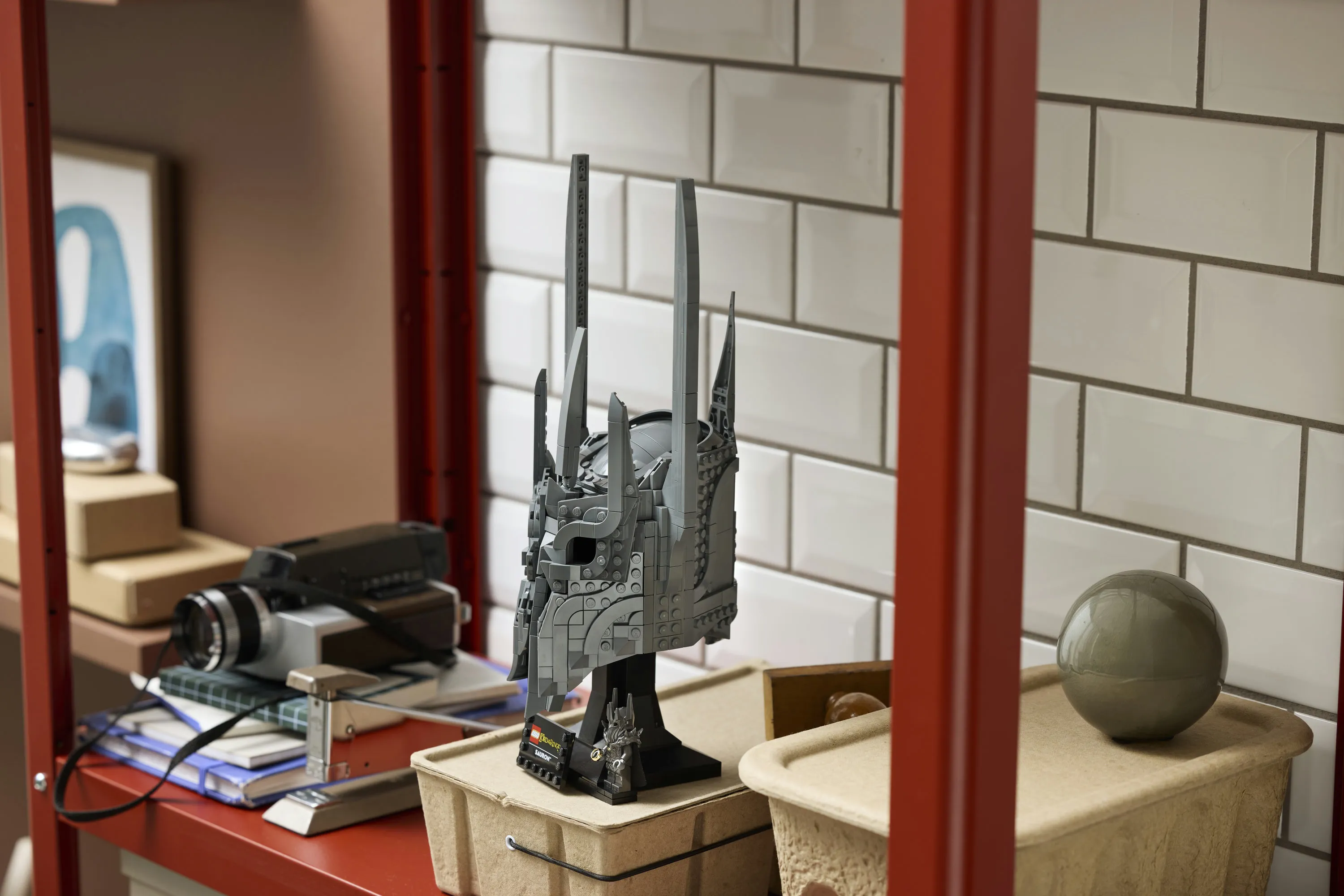 LEGO Icons The Lord of the Rings: Saurons hj&auml;lm 11373