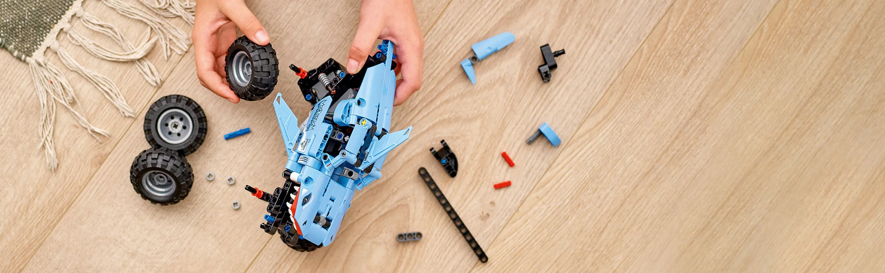 Lego Technic Monster Jam Megalodo 42134